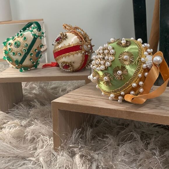 Vintage Set Of Three Christmas Ornaments - Picture 1 of 16